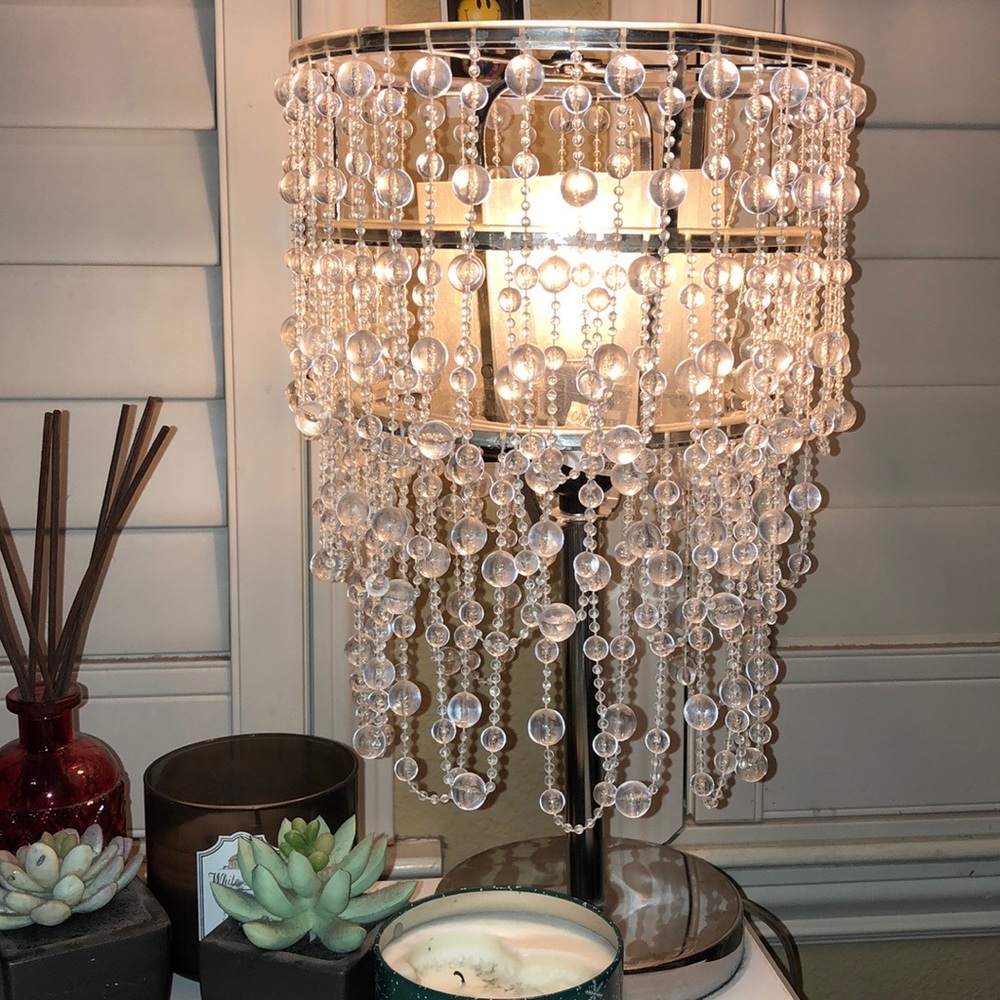 beautiful bedside lamp!